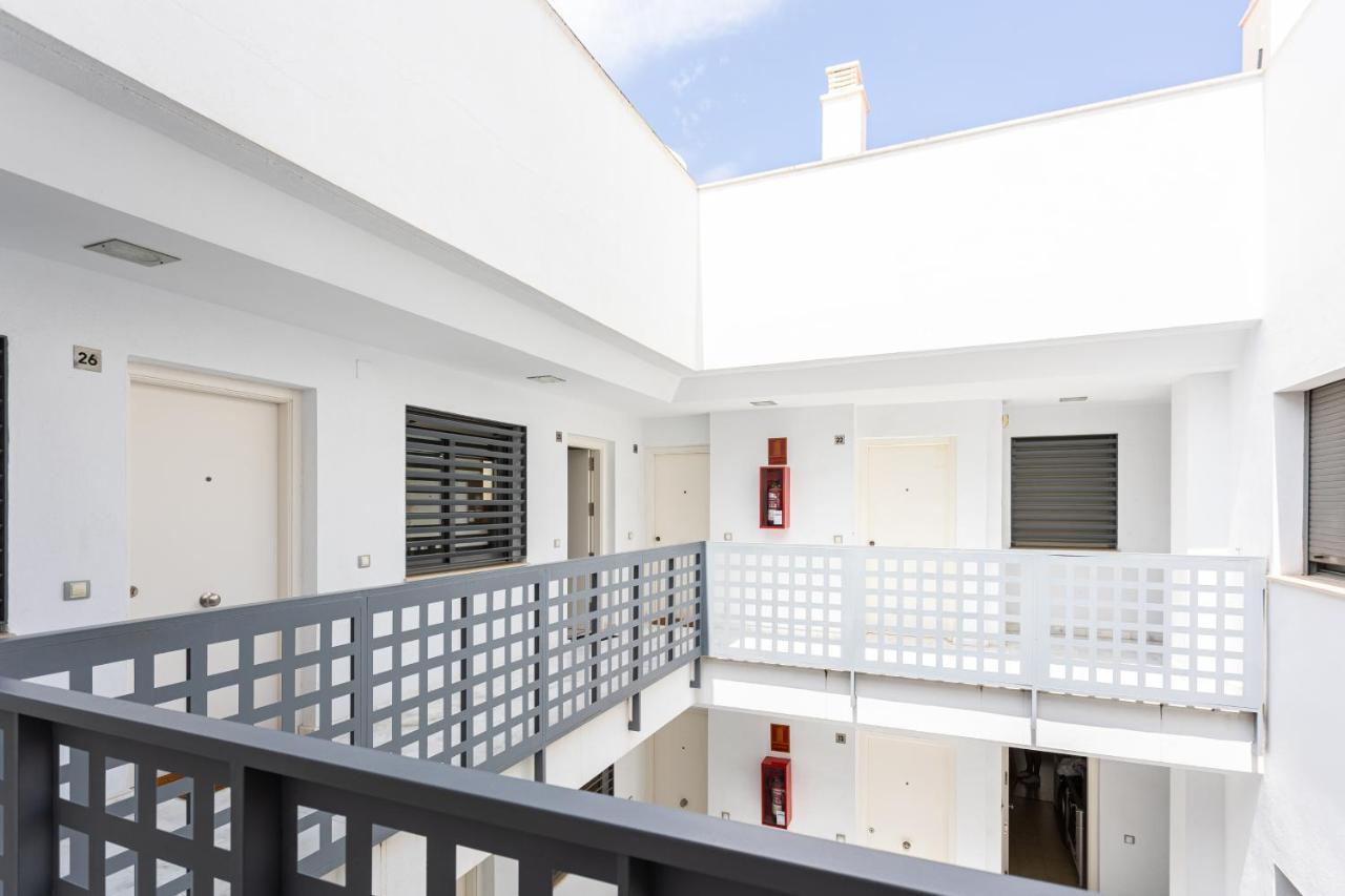 Апартаменты Holidays2Malaga Dos Aceras Экстерьер фото